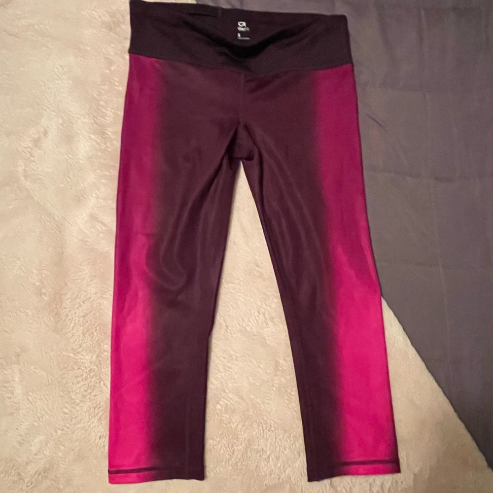 Gap yoga leggings- capris- small